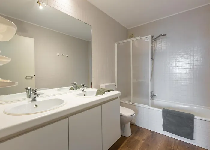 Lecomte - The Shorline Ocean Pearl- 109 *